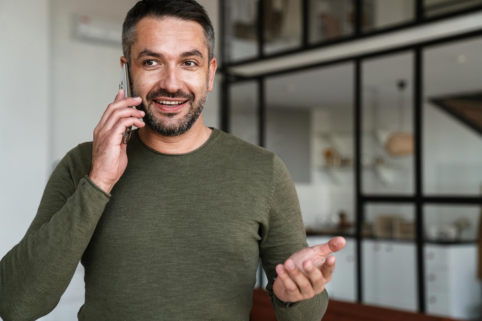 attractive-confident-young-business-man-2021-08-31-04-28-39-utc.jpg attractive-confident-young-business-man-2021-08-31-04-28-39-utc.jpg