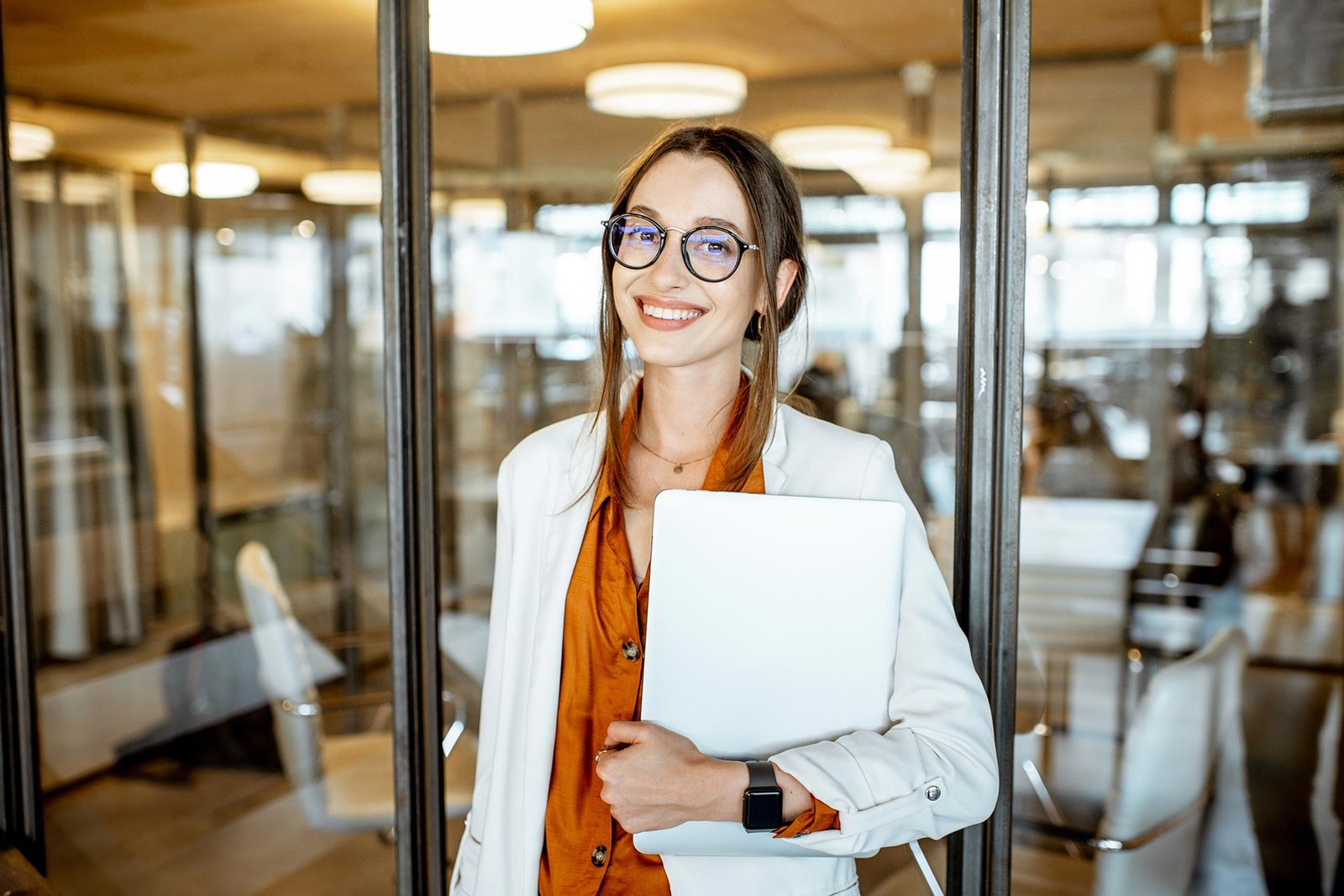 business-woman-portrait-indoors-2021-10-13-20-02-58-utc.jpg business-woman-portrait-indoors-2021-10-13-20-02-58-utc.jpg